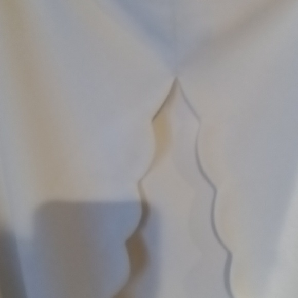 FINAL PRICE TALBOTS ivory 3/4 sleeve blouse w scalloped hem & flap in rear 1X - Picture 10 of 13